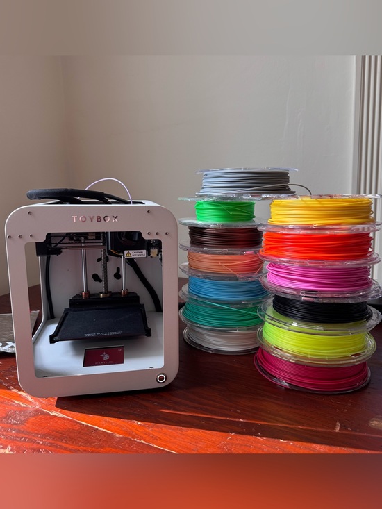Toy Box Other - Toybox 3D Printer with 13 Filament Spools